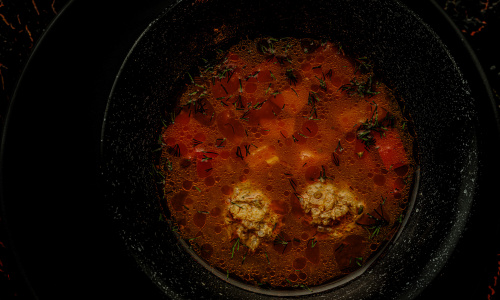 Frikadelių sriuba su daržovėmis